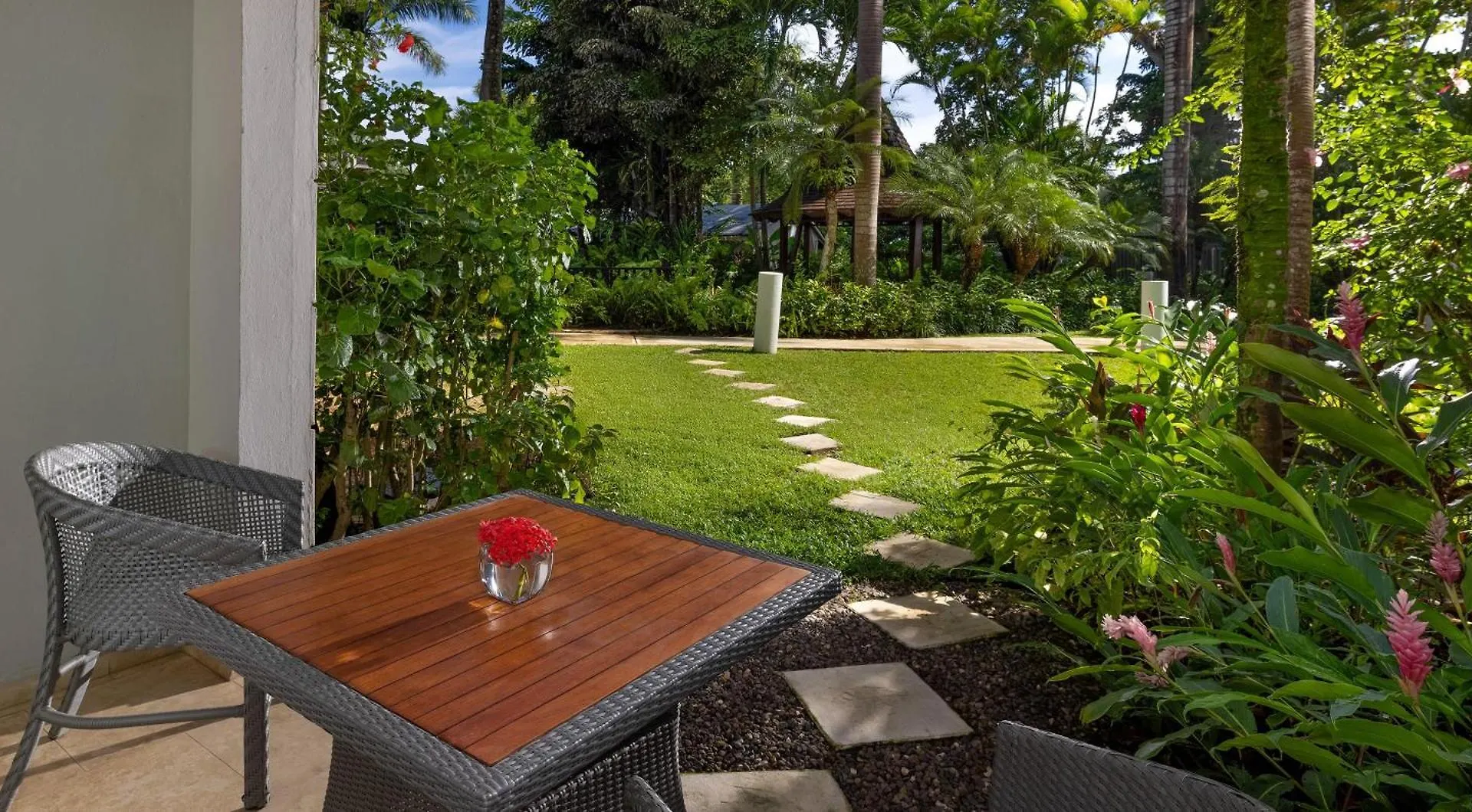 *****  Sandals Negril Beach All Inclusive Resort And Spa - Couples Only ג'מייקה